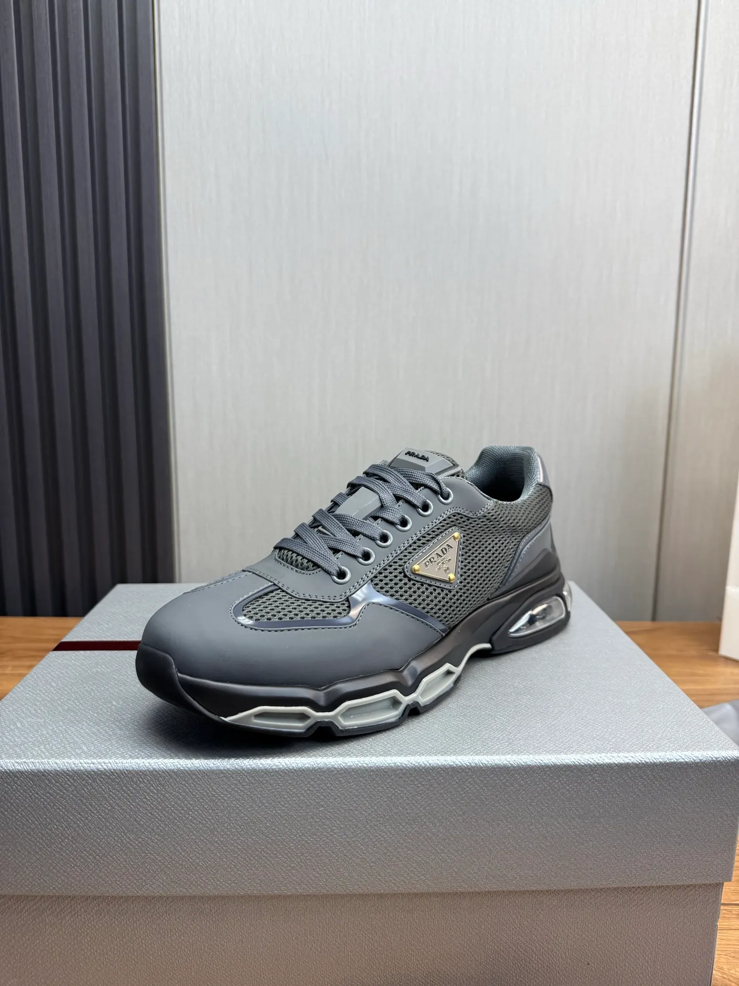 Men's shoes 💰660💰 [PRADA] Men's shoes are popular in the counter, high-quality shipments ✔️Official website synchronization, original imported cowhide with comfortable mesh + cowhide lining, 1⃣️:1⃣️reproduction, original factory air-cushioned original sole, 38-45
